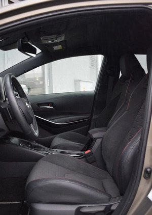 Toyota Corolla cena 139900 przebieg: 23932, rok produkcji 2022 z Zielonka małe 379